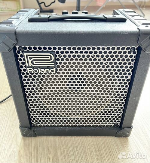 Гитарный комбоусилитель Roland Cube 15