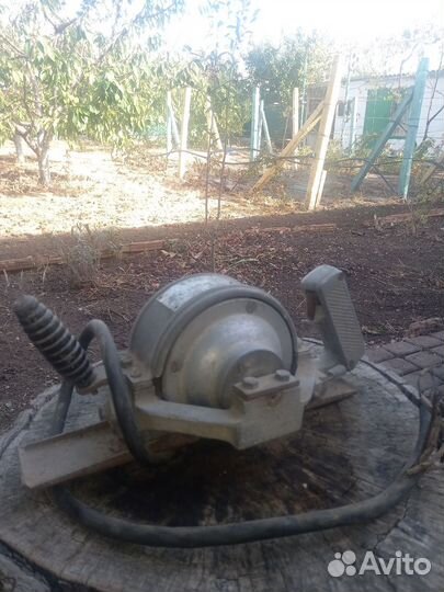 Рубанок электрический