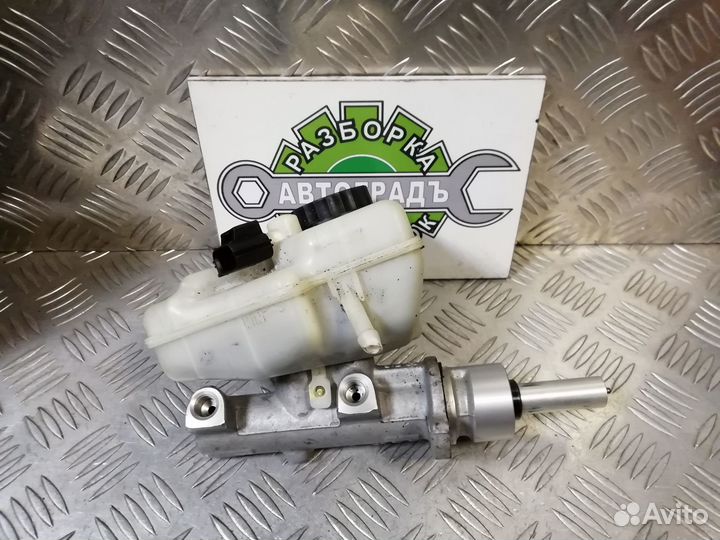 Главный тормозной цилиндр Ford Mondeo 3 2.0 2002г