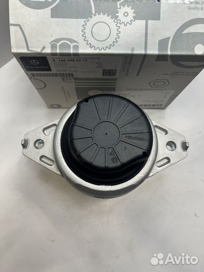 Подушка двигателя правая Mercedes GLE A1662405917
