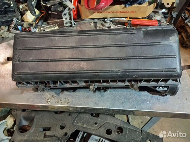 Корпус воздушного фильтра Kia Rio 1