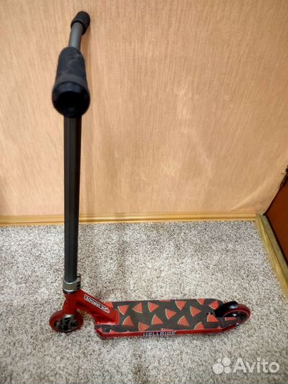 Самокат-кастом трюковой