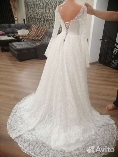 Свадебное платье