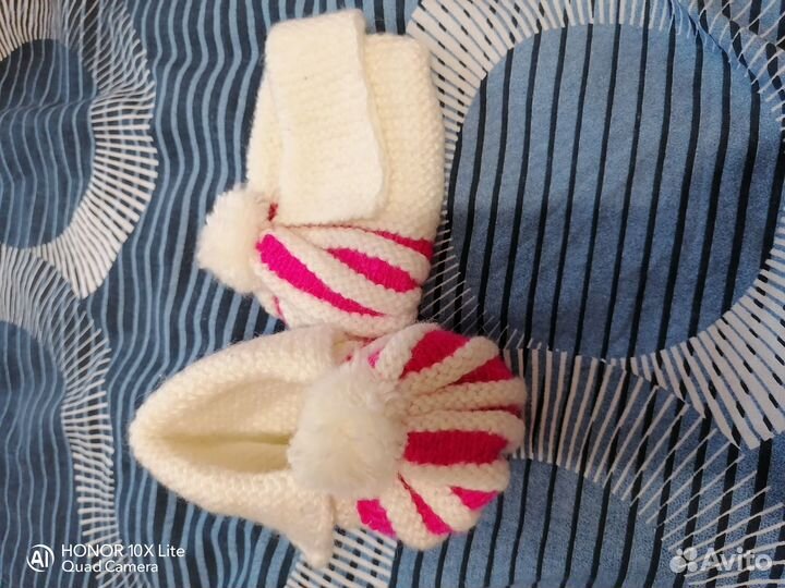 Детский вязаный костюм, пинетки