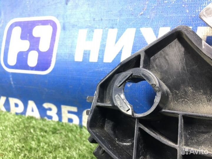 Кронштейн бампера передний левый Lexus Lx 570