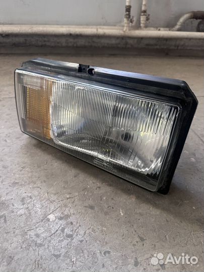 Фара правая ваз 2107
