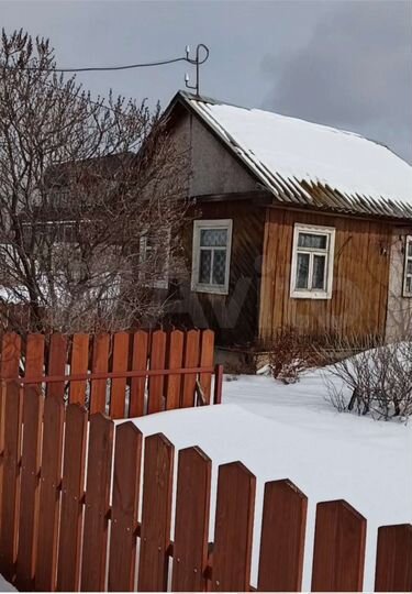 Дом 20 м² на участке 6,1 сот.