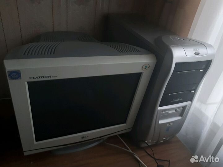 Монитор LG