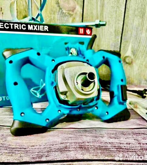 Миксер строительный makita