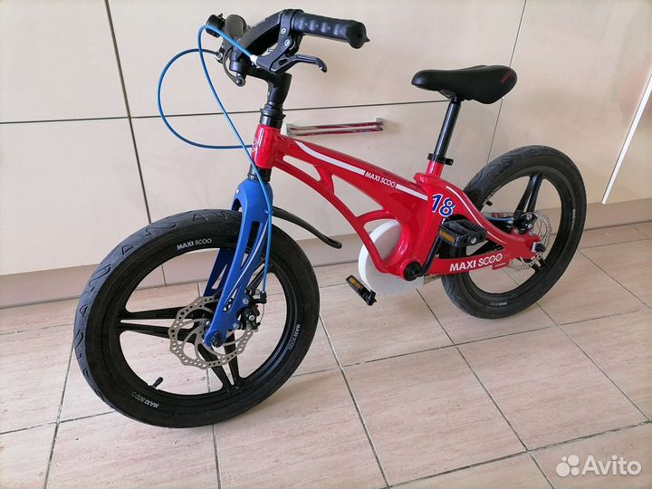 Велосипед детский maxiscoo cosmic 18
