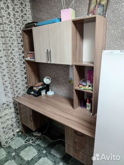 Письменный стол