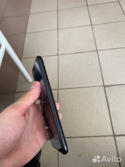 iPhone Xr, 128 ГБ