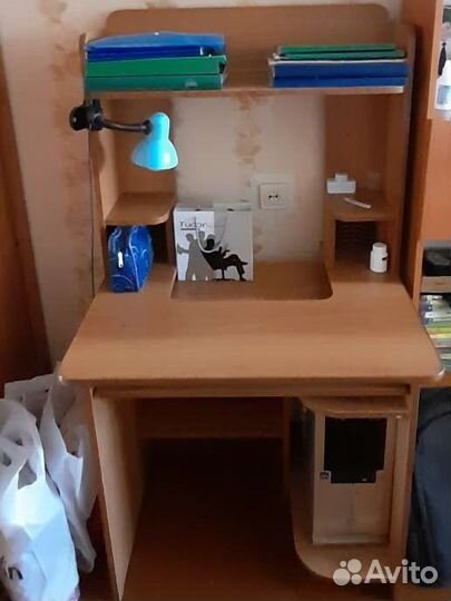 Компьютерный стол