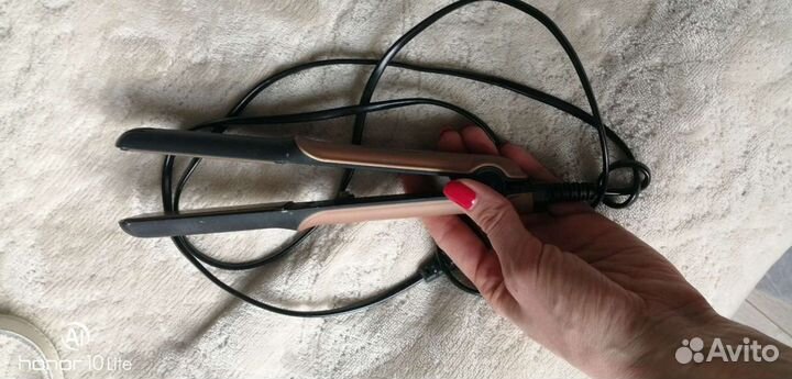 Выпрямитель для волос (утюжок)