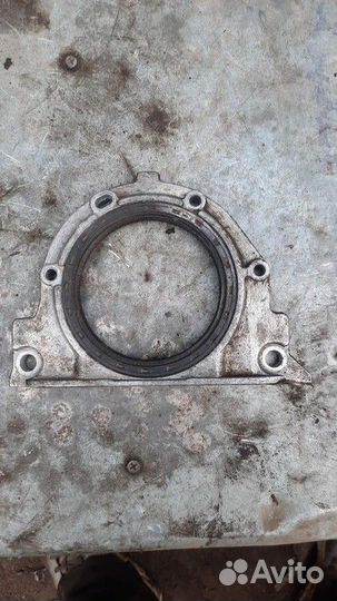 Крышка коленвала задняя BMW 3