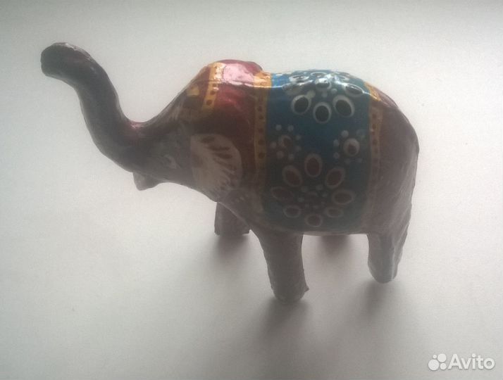 Статуэтка слоник из дерева