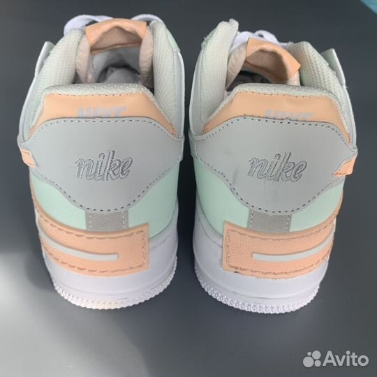 Кроссовки женские Nike Air Force 1