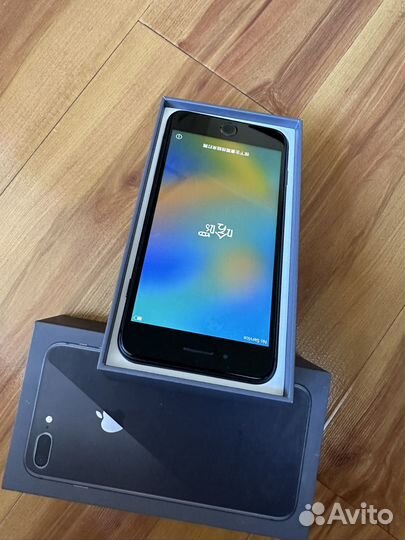 iPhone 8 Plus, 64 ГБ