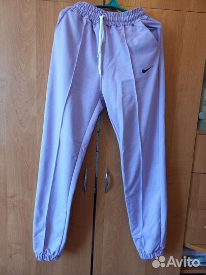 Спортивный костюм женский