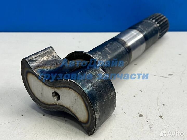 Вал тормозной грузовиков Ман правый L290 мм