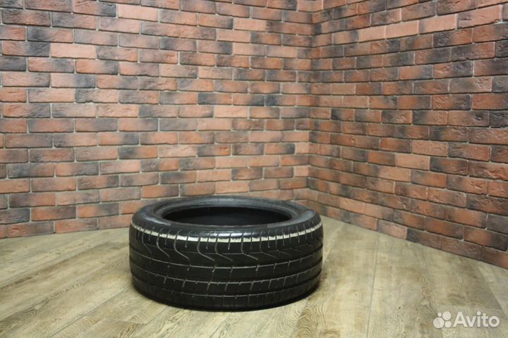 Pirelli P Zero 255/45 R18