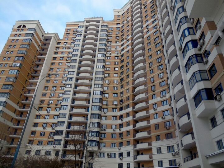 2-к. квартира, 63,3 м², 17/25 эт.