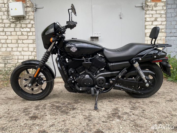 Harley Davidson Street