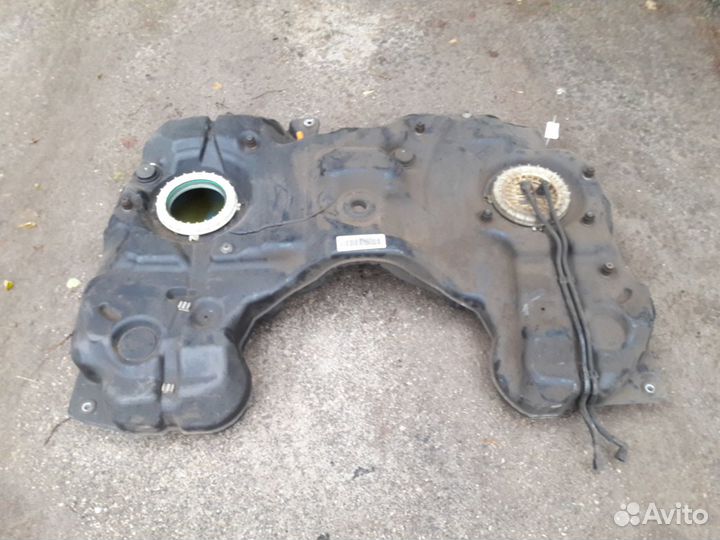 Бак топливный Mercedes X164 A1644700801