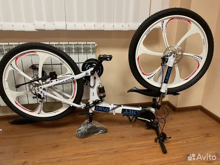 Велосипед скоростной с браком колеса