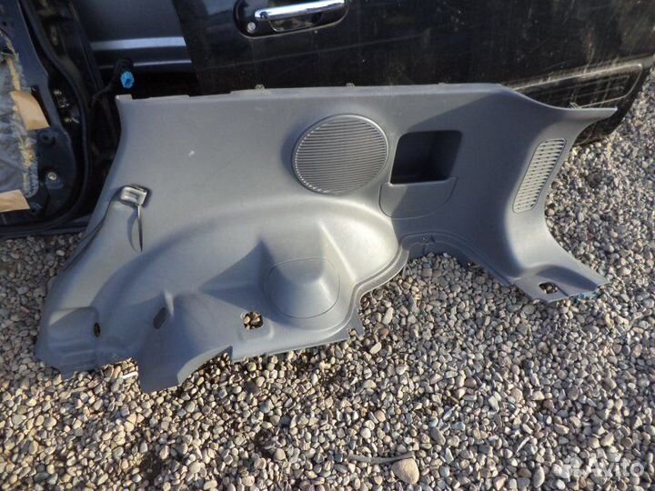 Обшивка багажника правая Honda Cr-V RD1 B20B