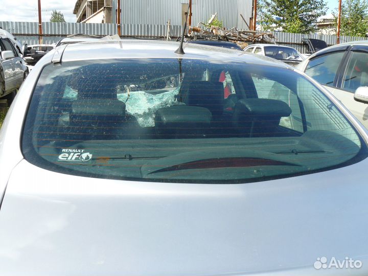 Стекло заднее для Renault Megane II