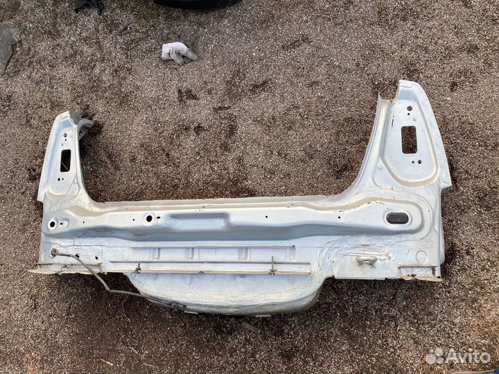 Рено Логан панель заднего бампера
