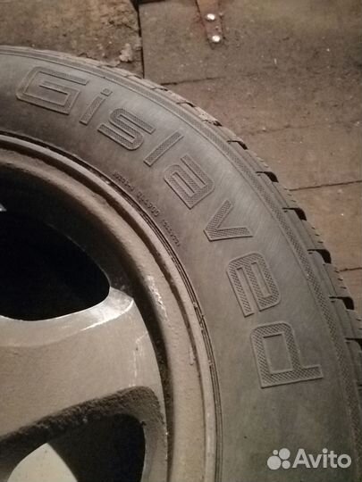 Gislaved Nord Frost 5 205/65 R15 94Q