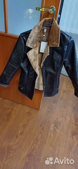 Куртка весеняя оссеняя 44р 