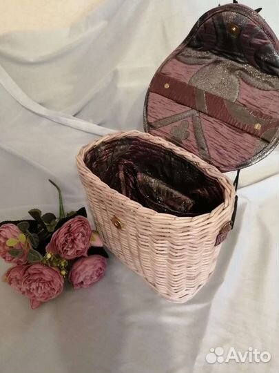 Сумочка женская, плетёная