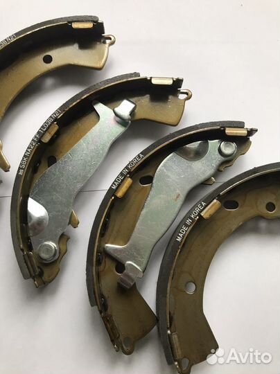 Колодки тормозные. На задние колеса