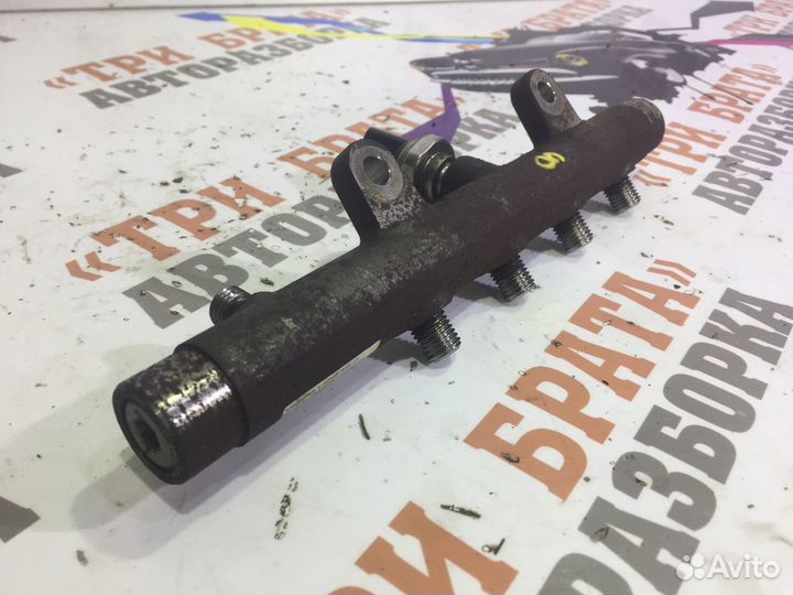 Рено Сценик Топливная рейка