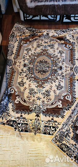 Покрывало-плед с накидками