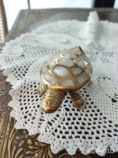 Шкатулка для украшений латунь с перламутром