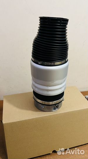 Передний пневмобаллон Audi Q7 1