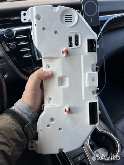 Продам приборную панель