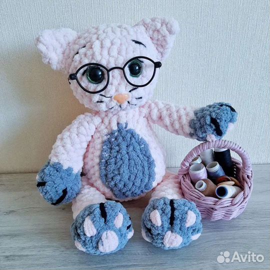 Вязаная игрушка Кошка