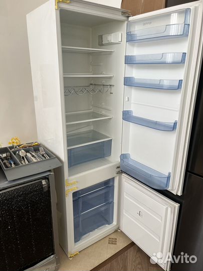 Холодильник встраиваемый gorenje