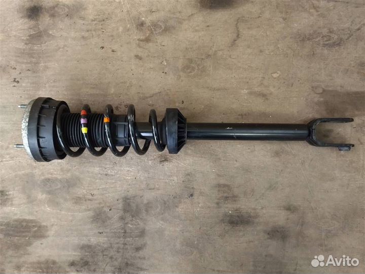 Амортизатор передний правый Jaguar XE X760