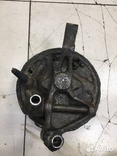 Кулак поворотный задний правый