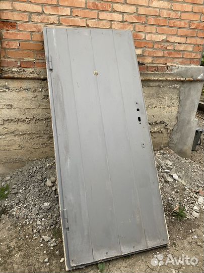 Дверь металлическая