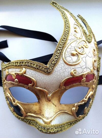 Венецианская маска