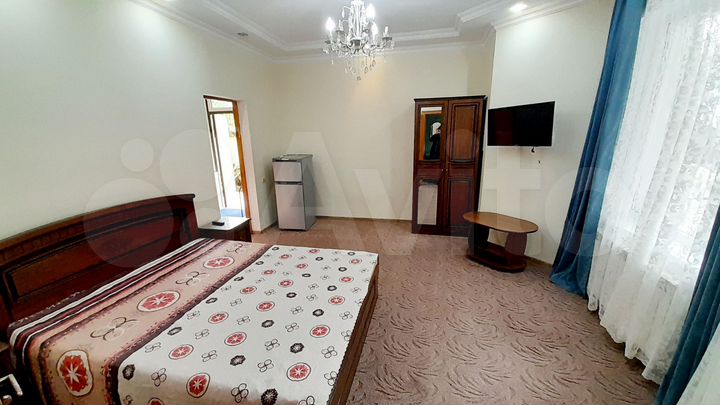 Комната 18 м² в 3-к., 1/3 эт.