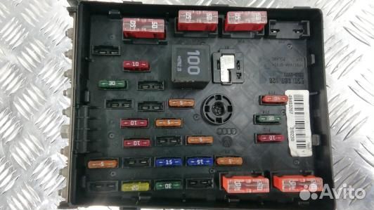 Блок предохранителей volkswagen passat B6 (TEA18M1