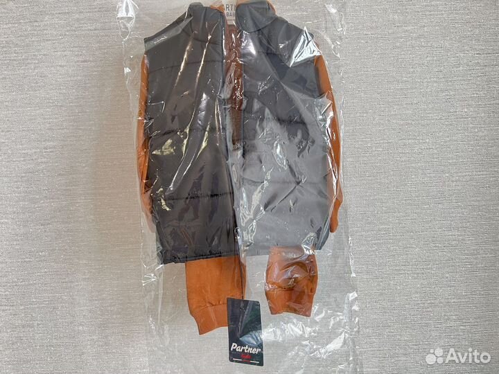 Детский костюм тройка новый